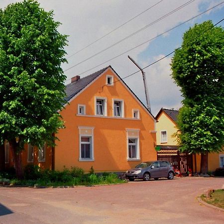 Fuenf Linden Hotell Straupitz Exteriör bild