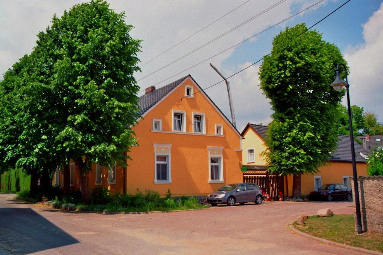 Fuenf Linden Hotell Straupitz Exteriör bild