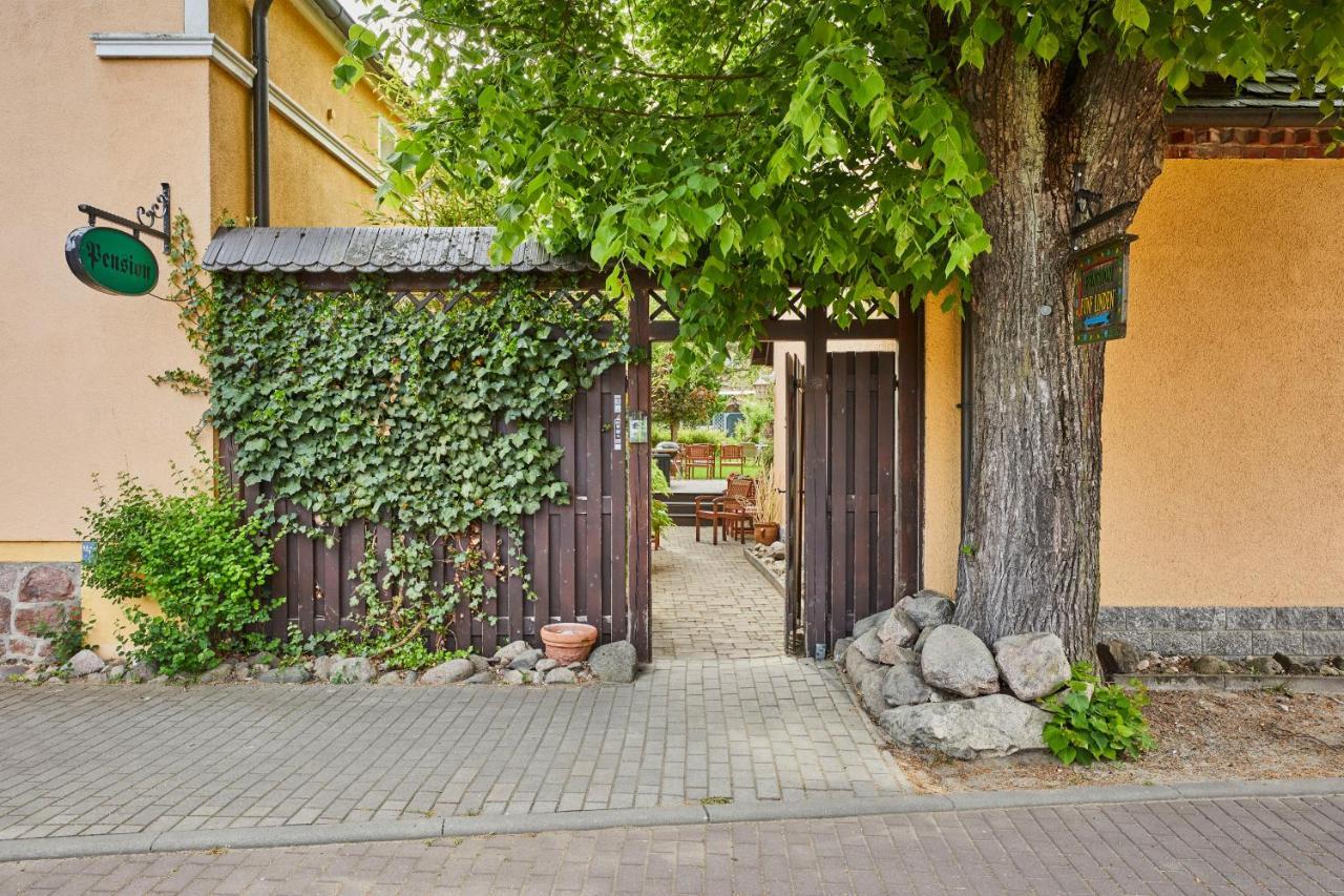 Fuenf Linden Hotell Straupitz Exteriör bild