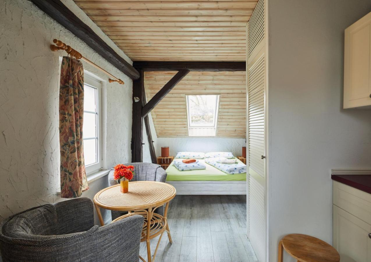 Fuenf Linden Hotell Straupitz Exteriör bild