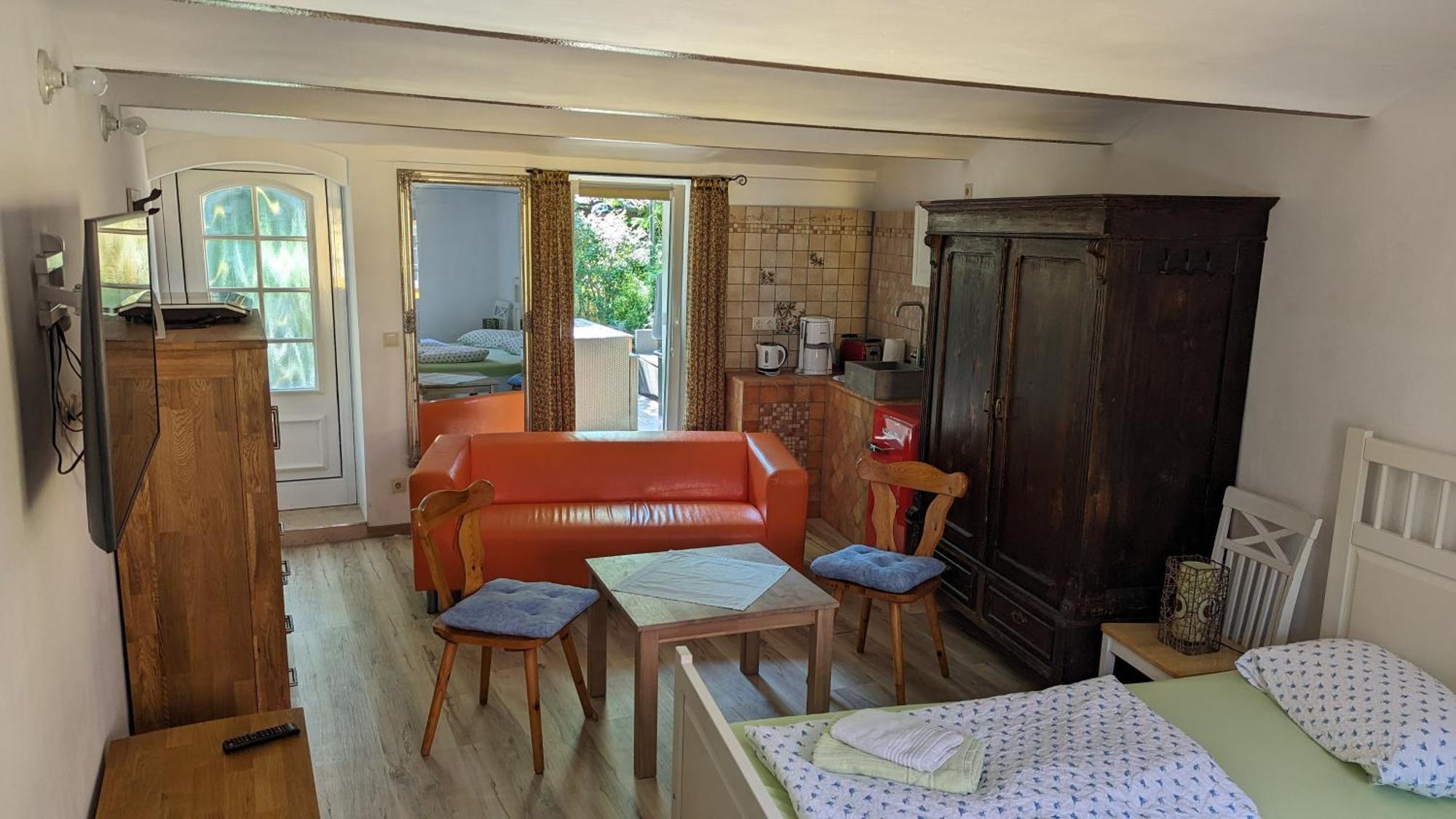 Fuenf Linden Hotell Straupitz Rum bild