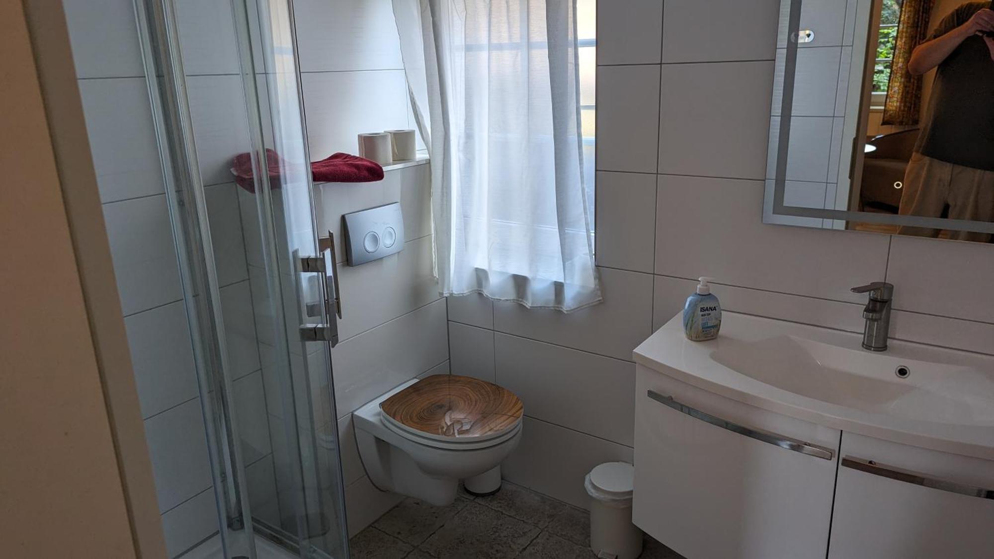 Fuenf Linden Hotell Straupitz Rum bild